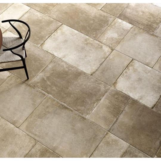 rustikalna kamenovy vzhlad flekate bezova svetla dlazba ozdobne dlazdice mrazuvzdorna protismyk mediteranska rustikalna vintage zmiesane skladanie starodavna gres terasa.jpg